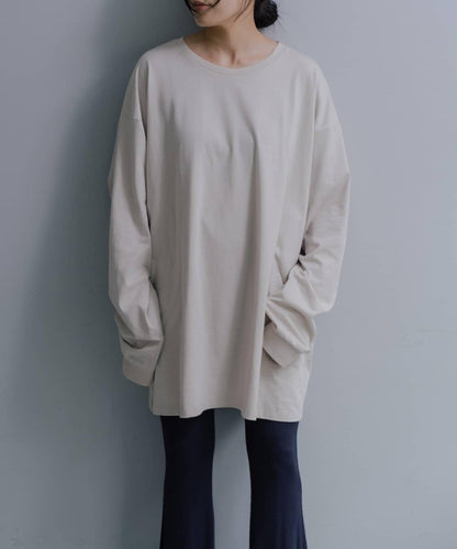 太大的長袖T恤