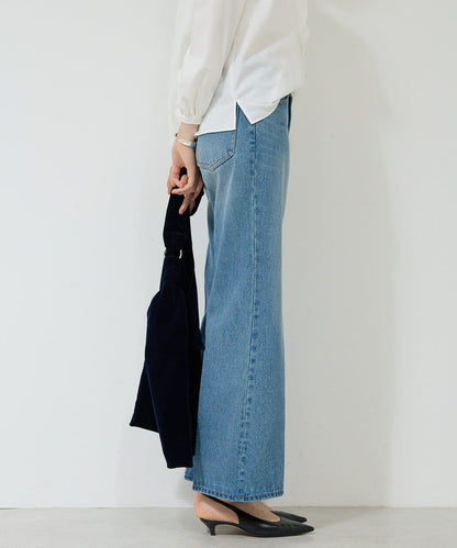 中高腰中筋喇叭牛仔褲