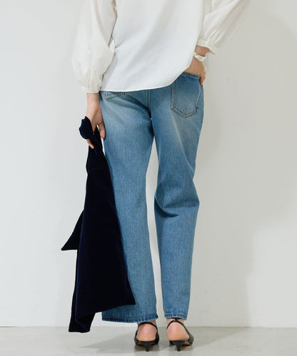 中高腰中筋喇叭牛仔褲