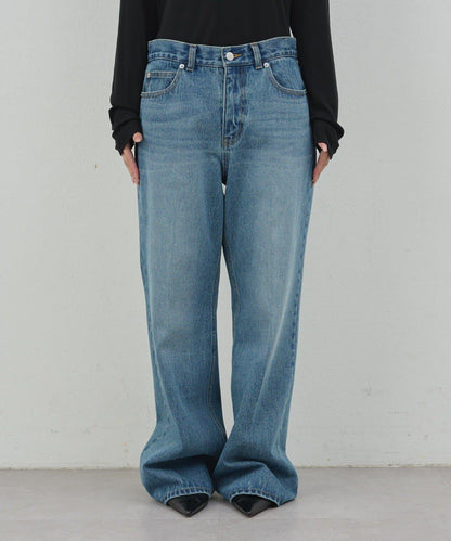 中高腰中筋喇叭牛仔褲