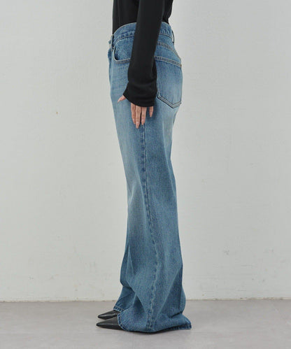 中高腰中筋喇叭牛仔褲