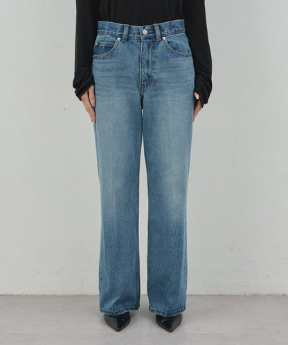 中高腰中筋喇叭牛仔褲