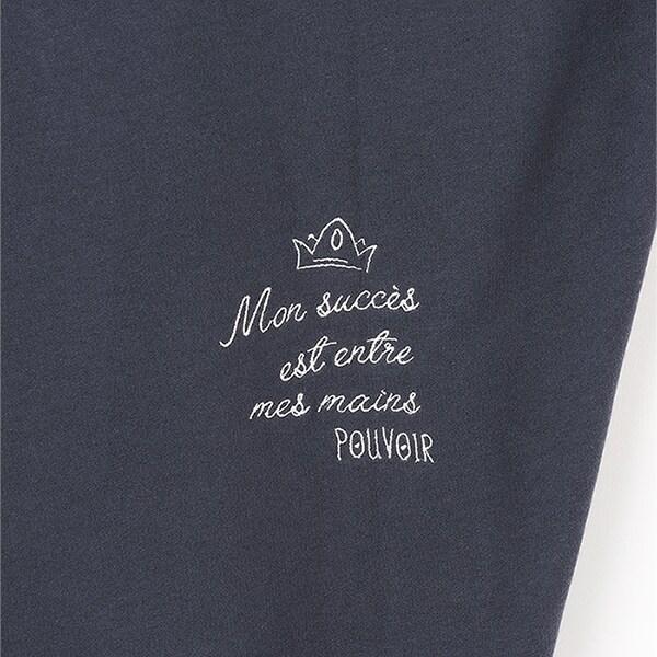 【AMI】塗鴉刺繡不對稱套頭衫