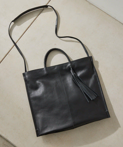 タッセルトートバッグ《本革/A4サイズ対応》