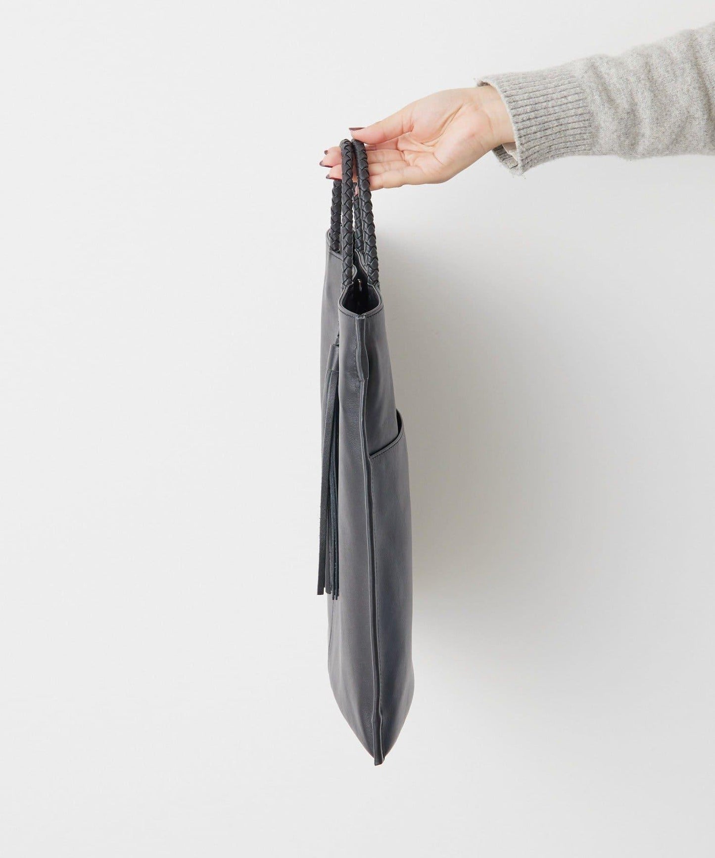 タッセルトートバッグ《本革/A4サイズ対応》