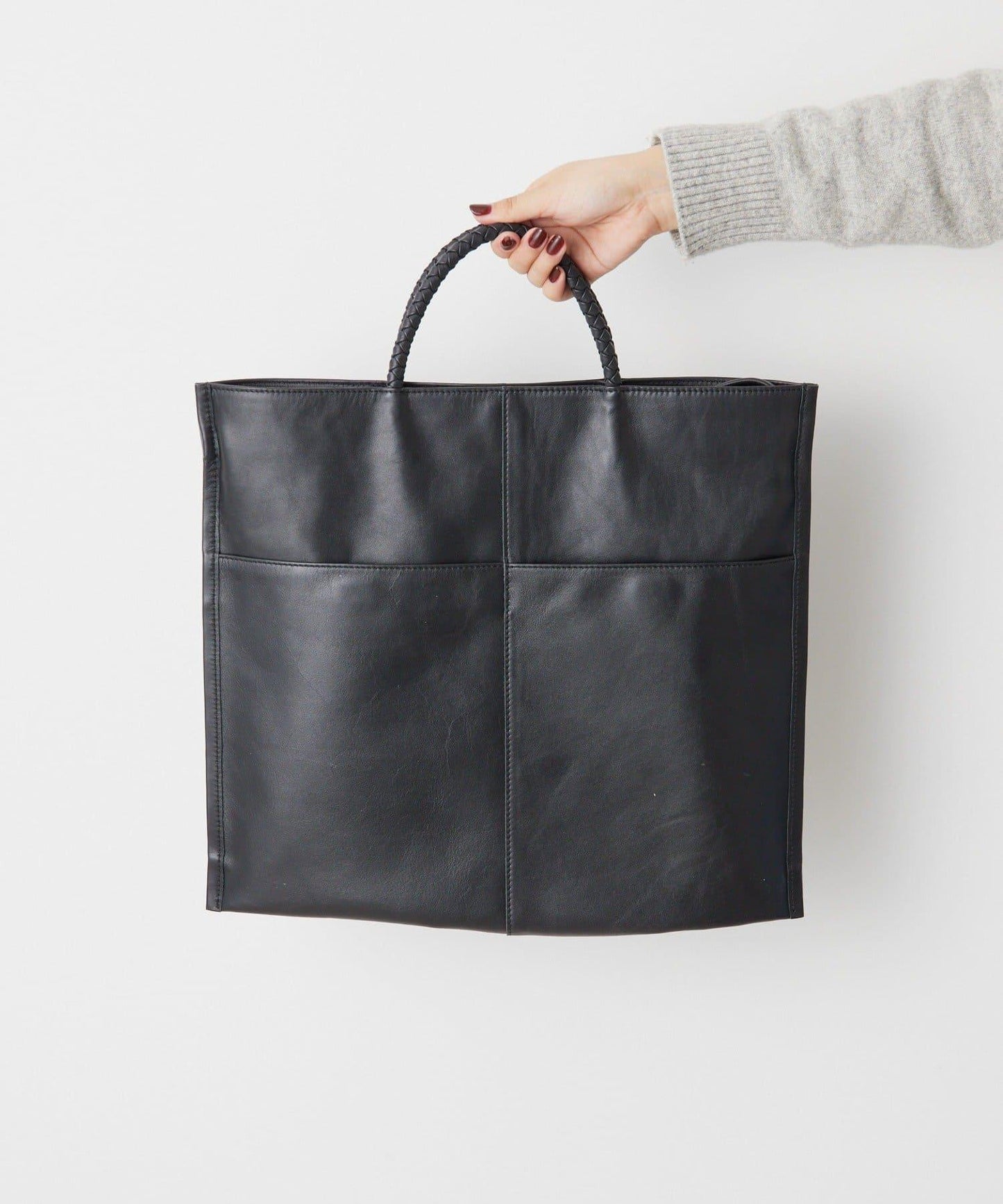 タッセルトートバッグ《本革/A4サイズ対応》