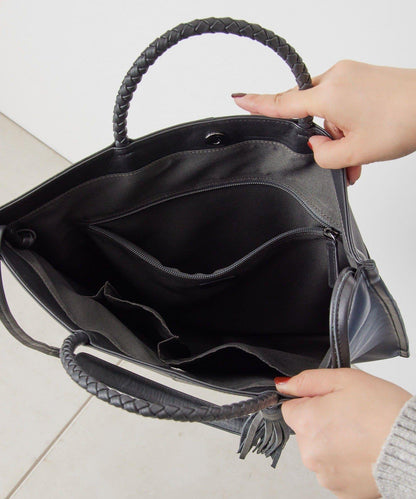 タッセルトートバッグ《本革/A4サイズ対応》