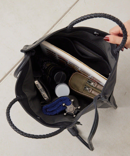 タッセルトートバッグ《本革/A4サイズ対応》