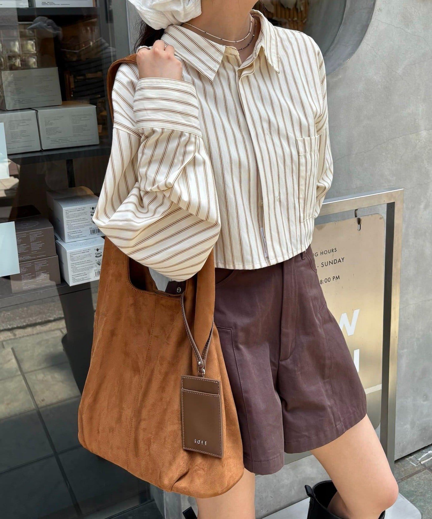 loti 帶化妝包的絨麵皮手提包