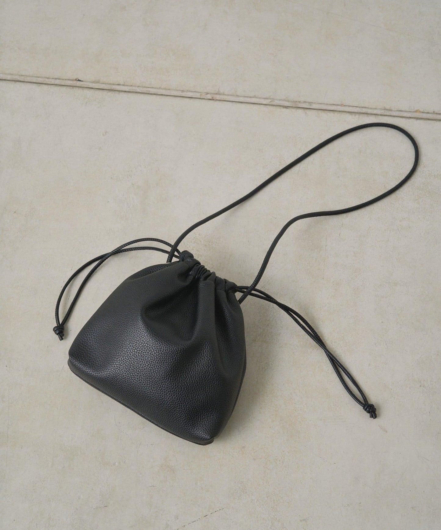 【復古/新色登場】仿皮綁帶袋