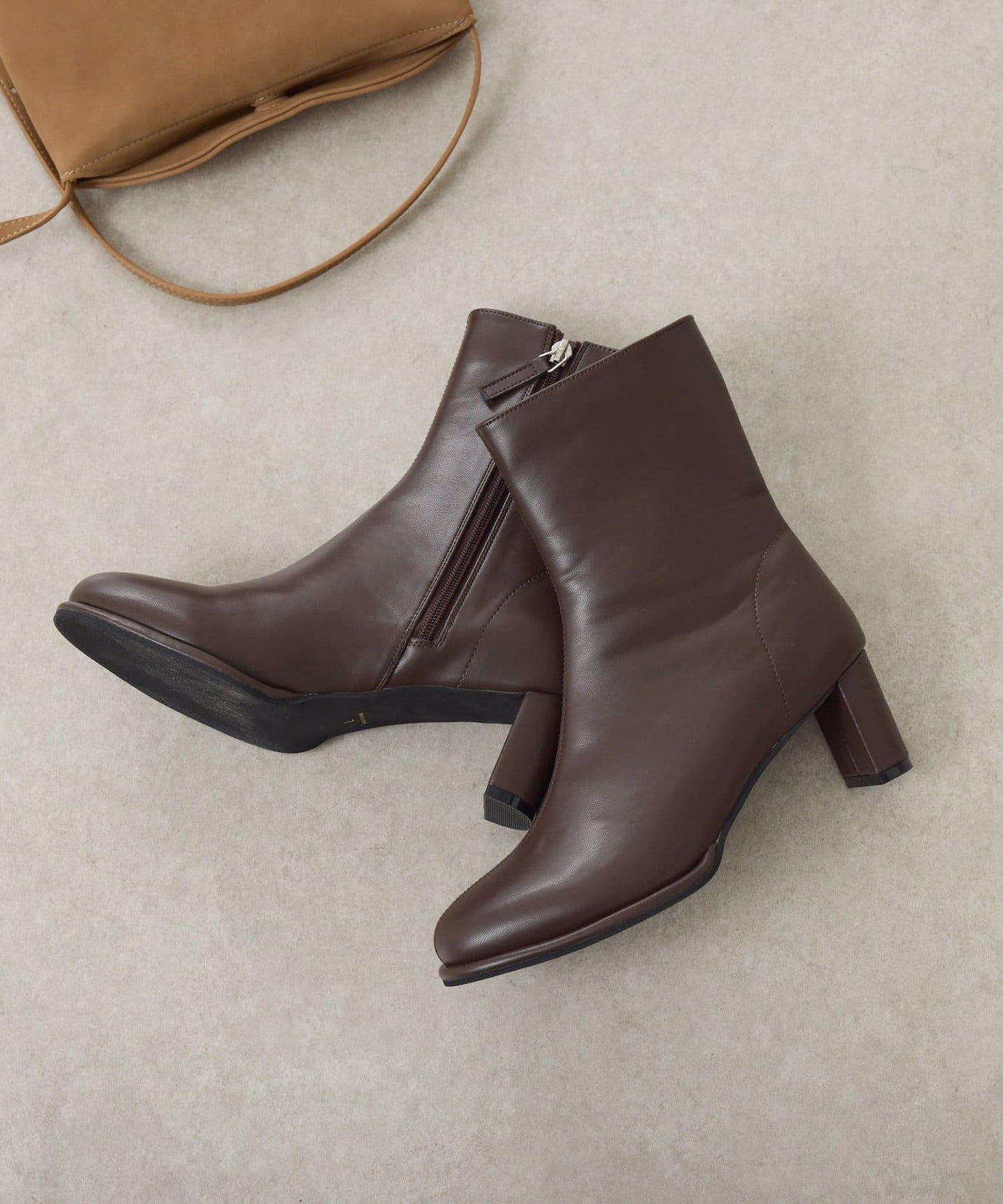 【PAPILLONNER/パピヨネ】ラウンドトゥーショートブーツ