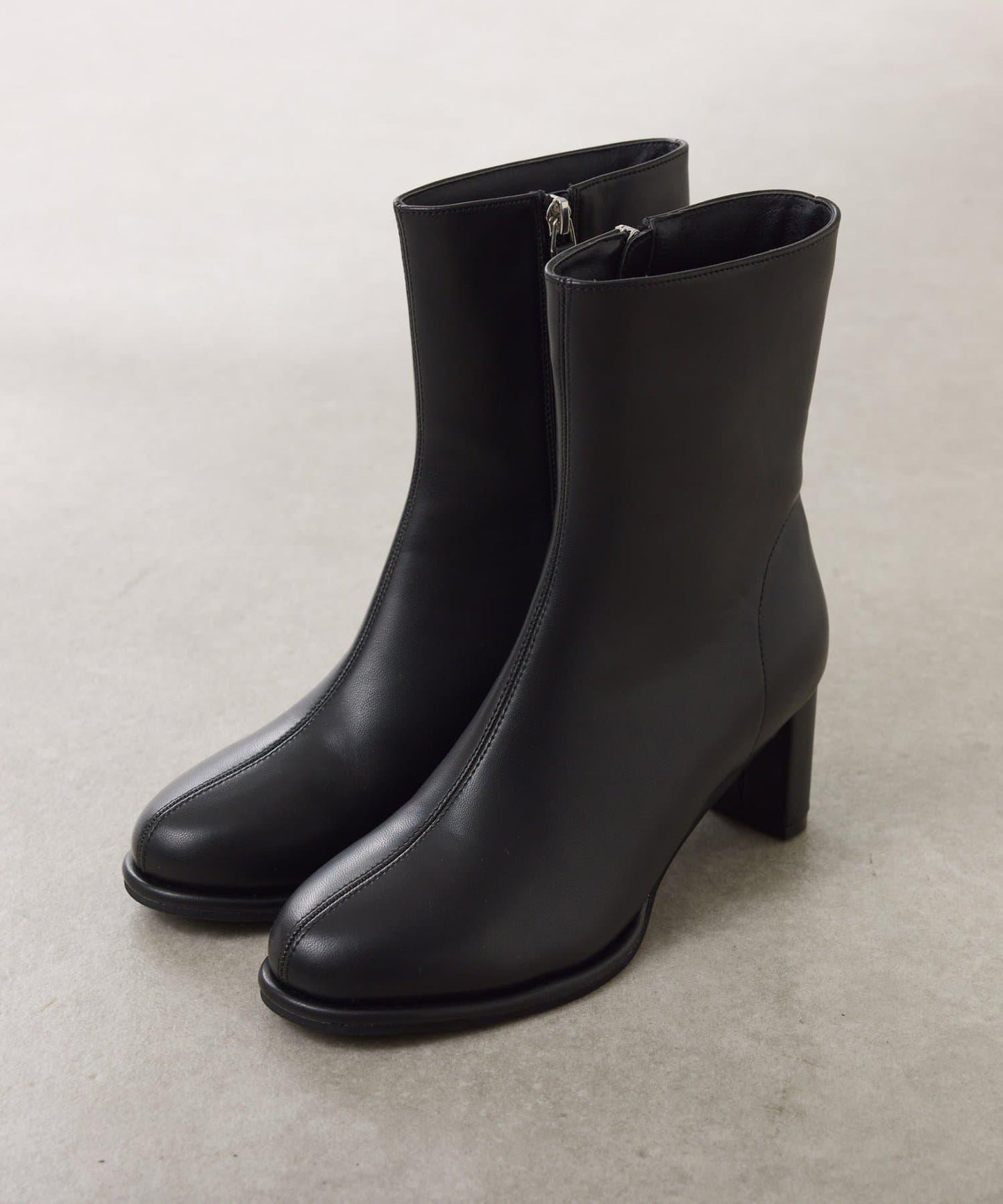 【PAPILLONNER/パピヨネ】ラウンドトゥーショートブーツ