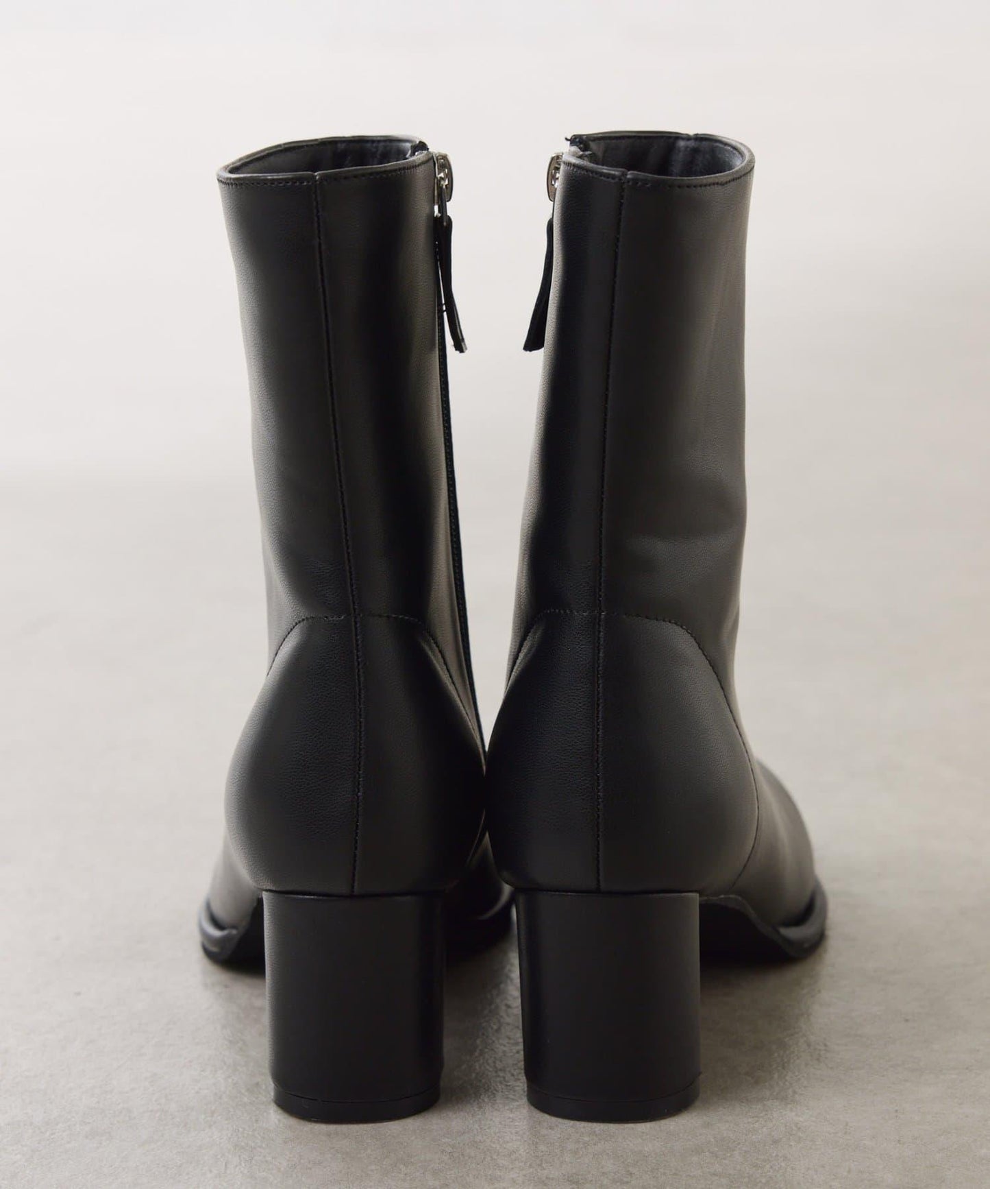 【PAPILLONNER/パピヨネ】ラウンドトゥーショートブーツ