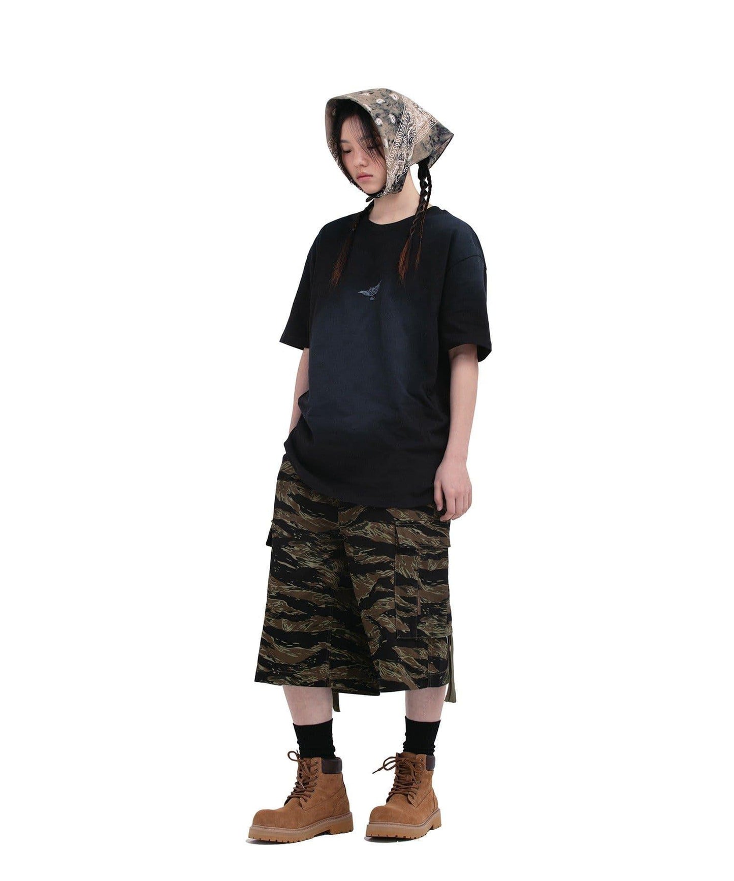 【DEFGARMENTS/デフガーメンツ】FEATHER BLUSH T-SHIRTS