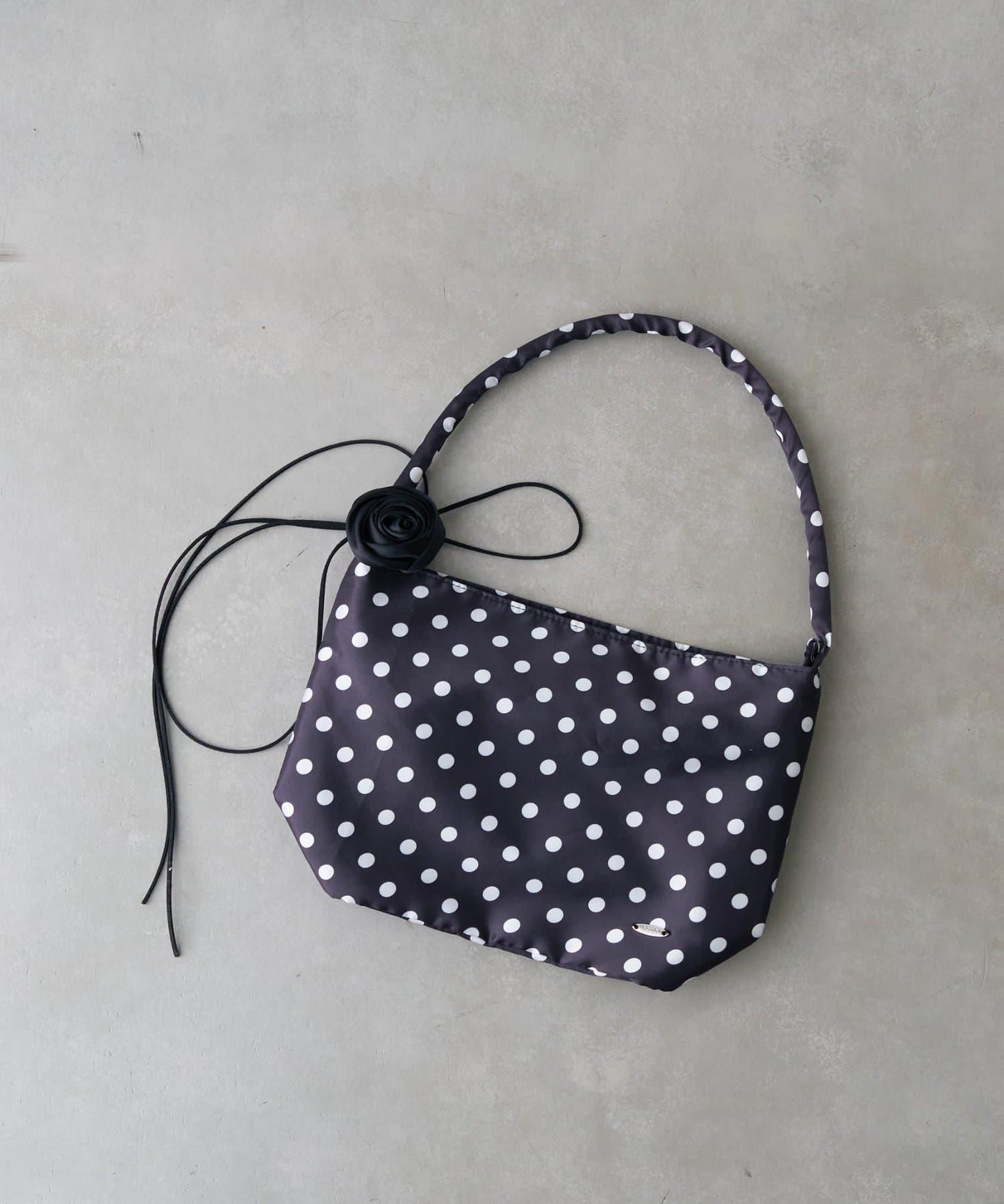 【CIAOPANIC TYPY】帶玫瑰吊墜緞面包