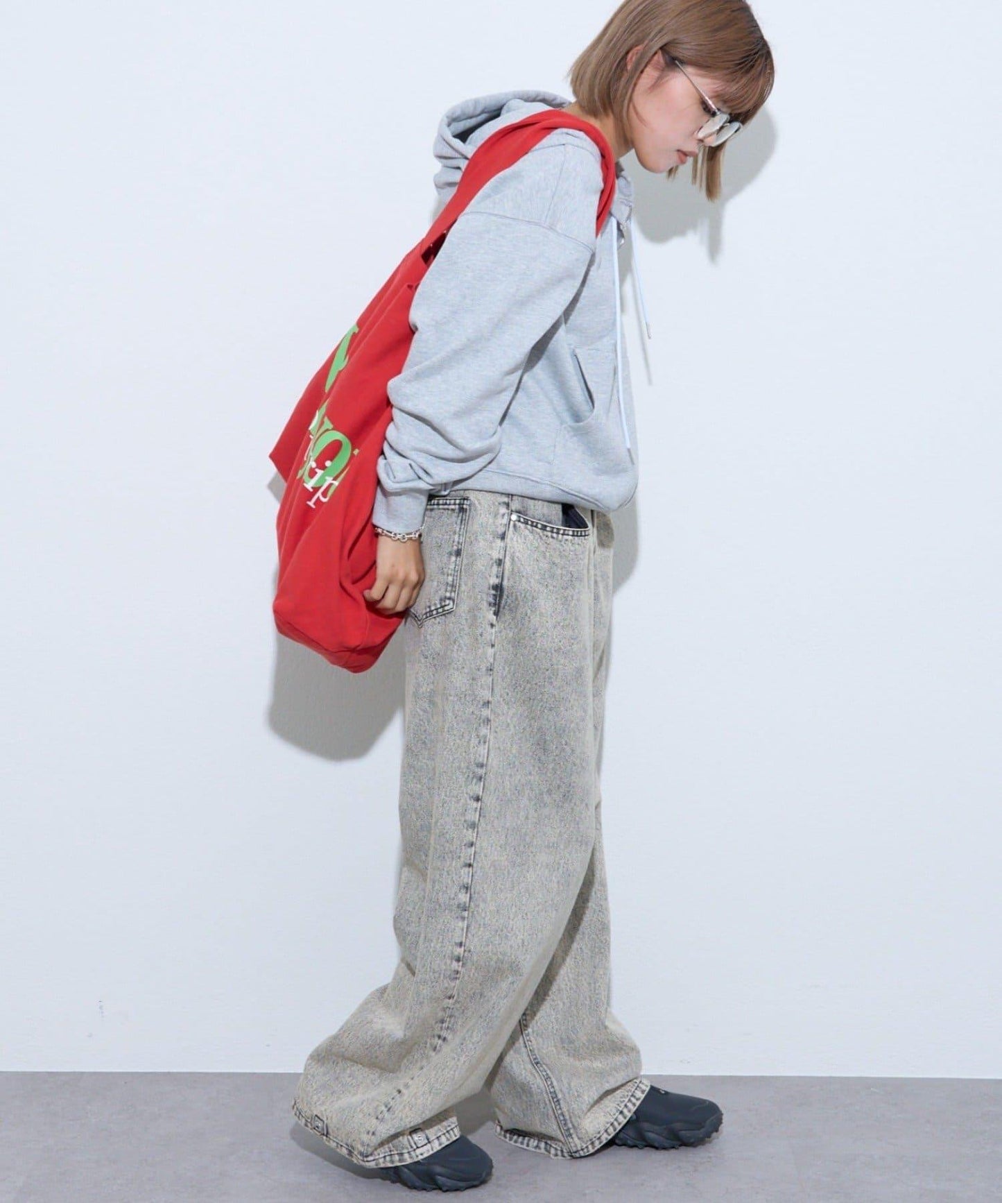 【薩基企劃】【可調節腰圍】超染褶皺設計牛仔褲