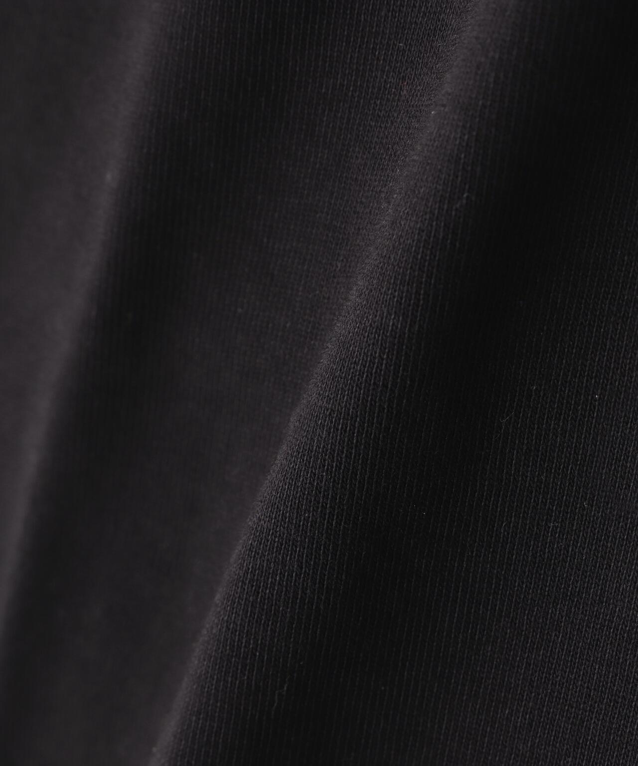 VERTICAL LOGO SHORT PANTS 短褲