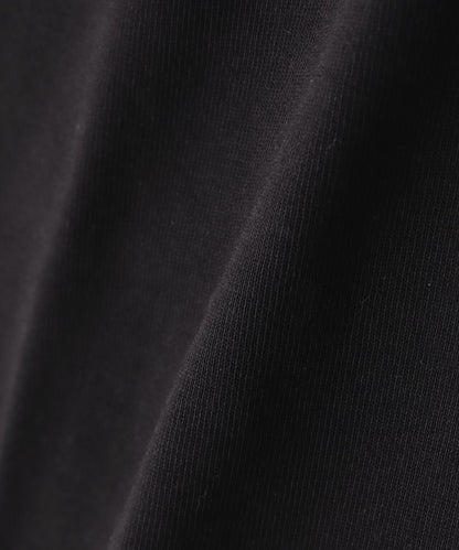 VERTICAL LOGO SHORT PANTS 短褲