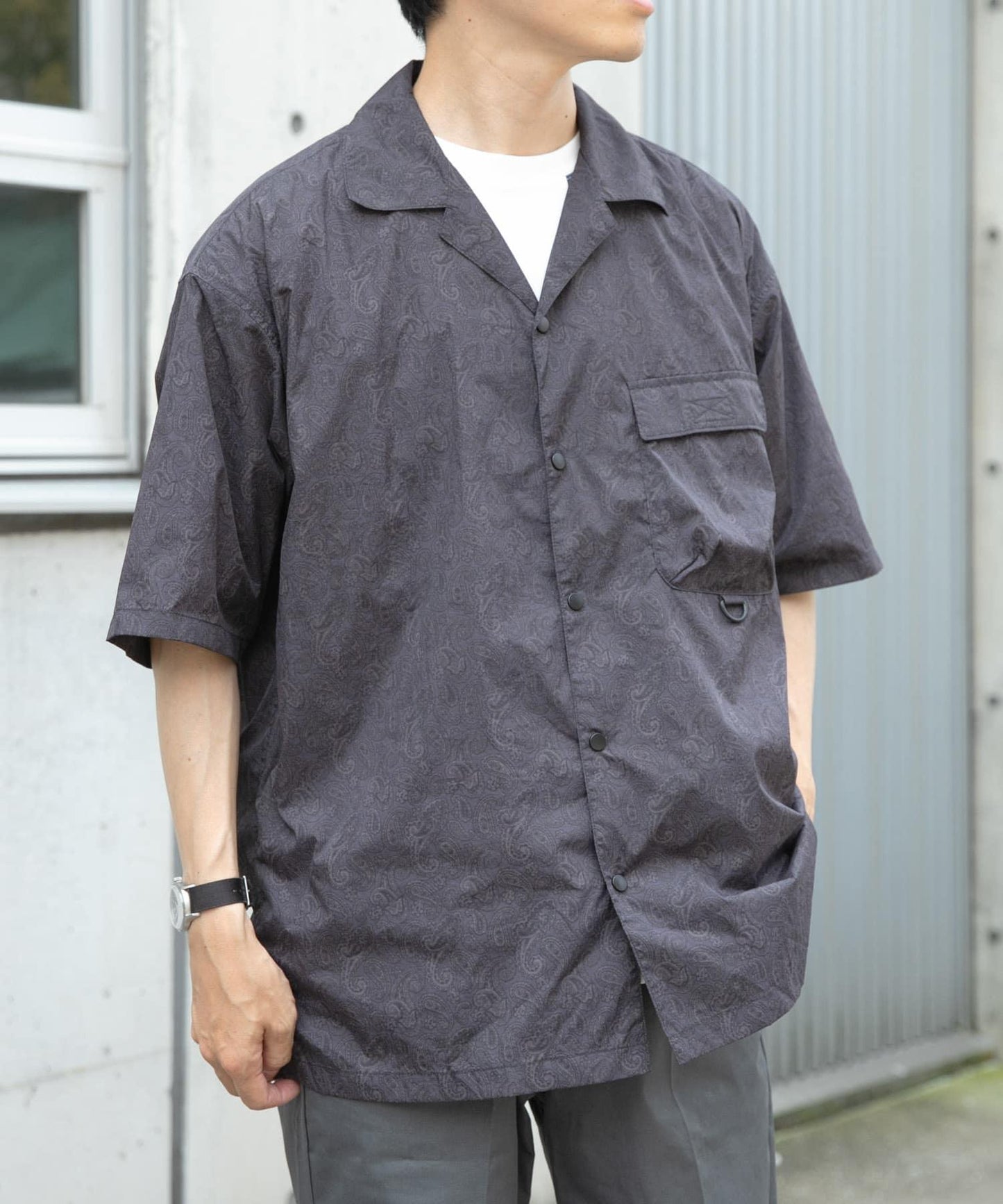 「套裝可搭配」尼龍佩斯利短袖襯衫