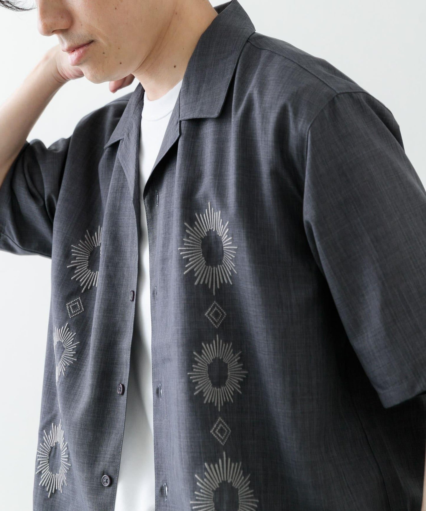 圖案刺繡涼感短袖襯衫