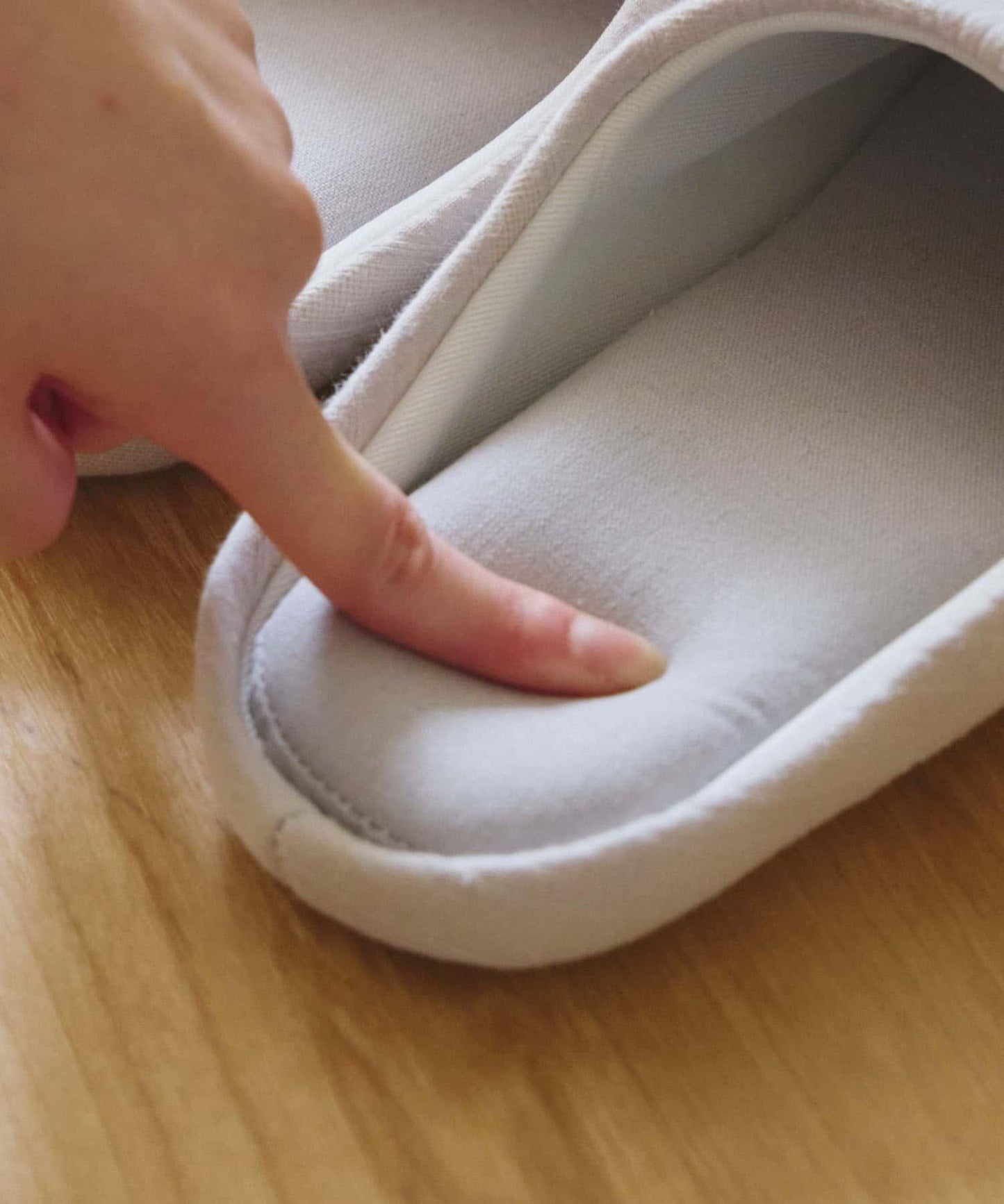 《WEB先行販売》クッションスリッパ