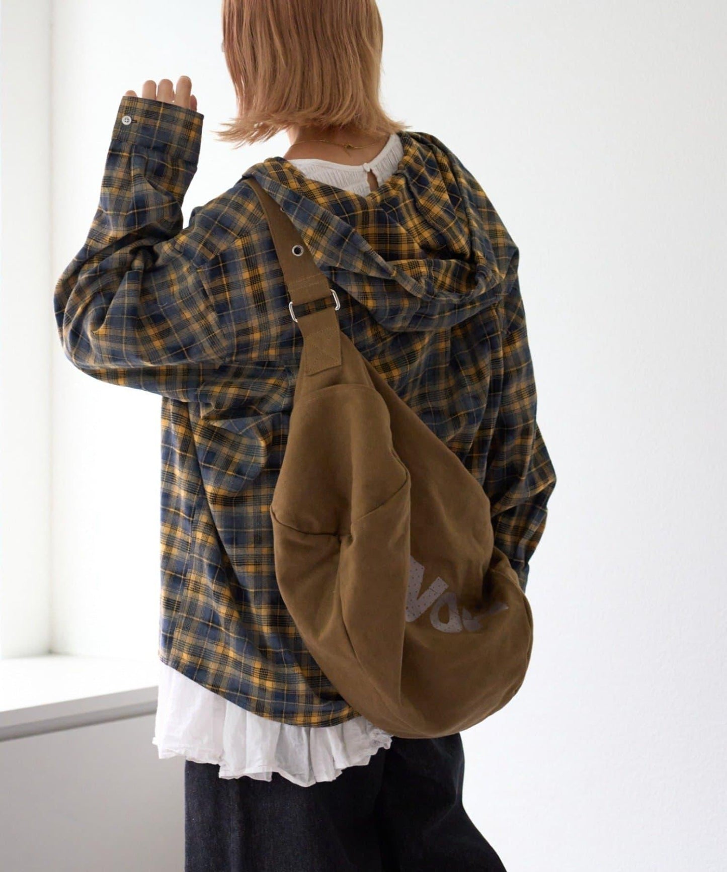 【亞卡企劃】帶食物口袋的混搭加工格子襯衫