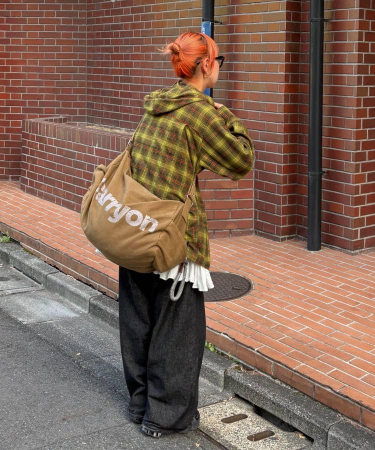 【亞卡企劃】帶食物口袋的混搭加工格子襯衫