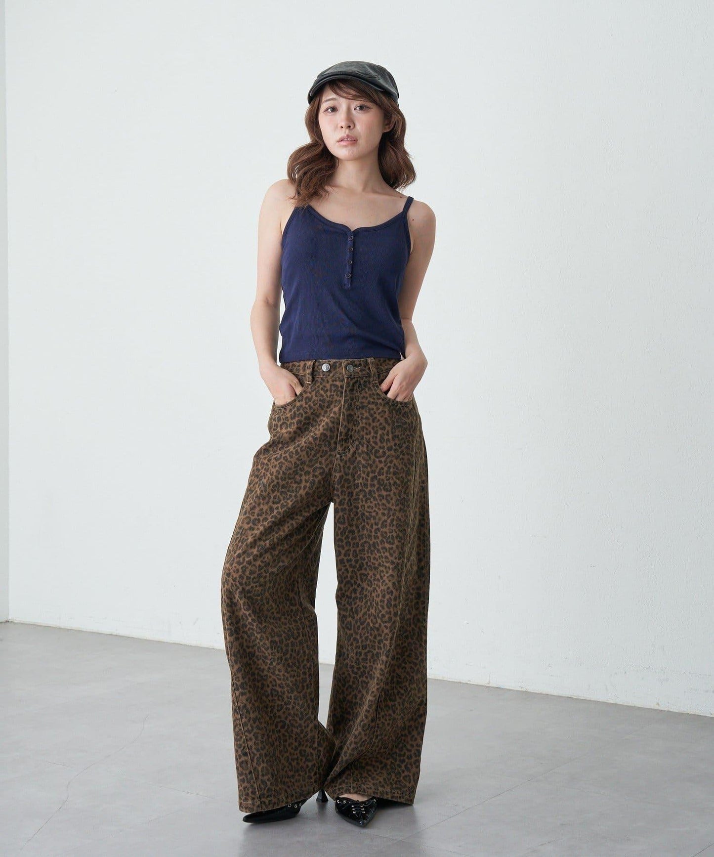 側邊拼接寬鬆褲