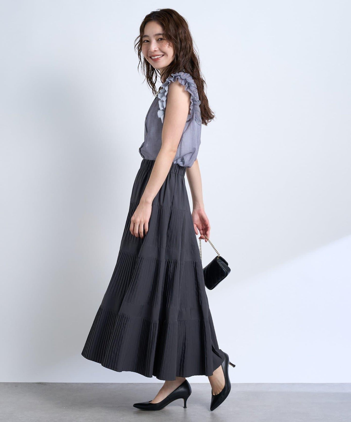 牛仔風網紗荷葉邊襯衫