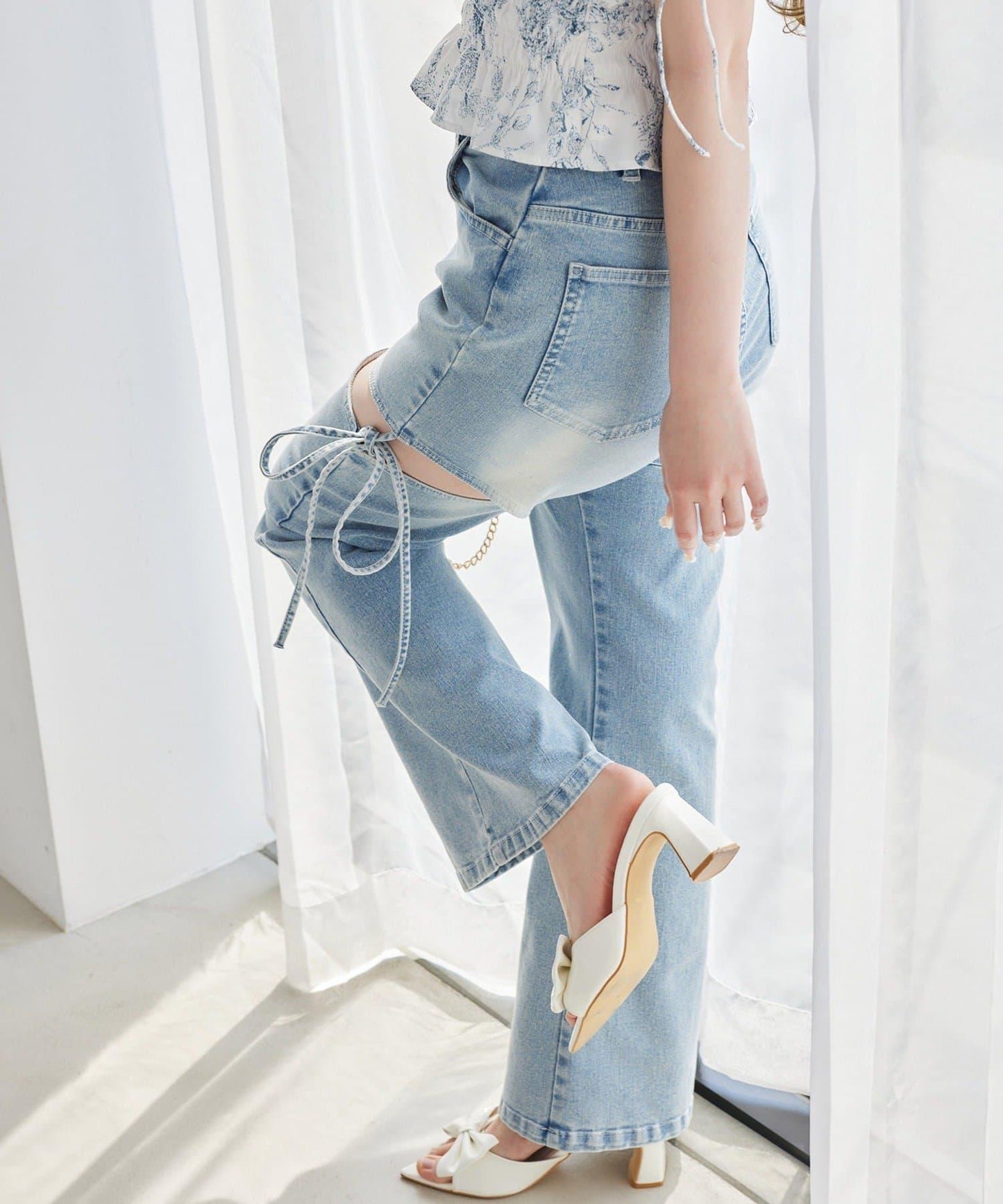 側開美腿拉伸牛仔褲