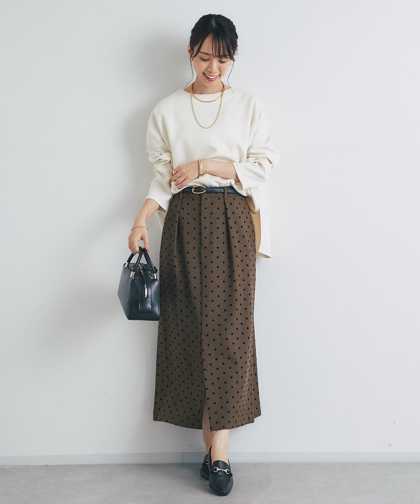 《大人可愛·穿著顯眼◎》絨面圓點拼接半身裙
