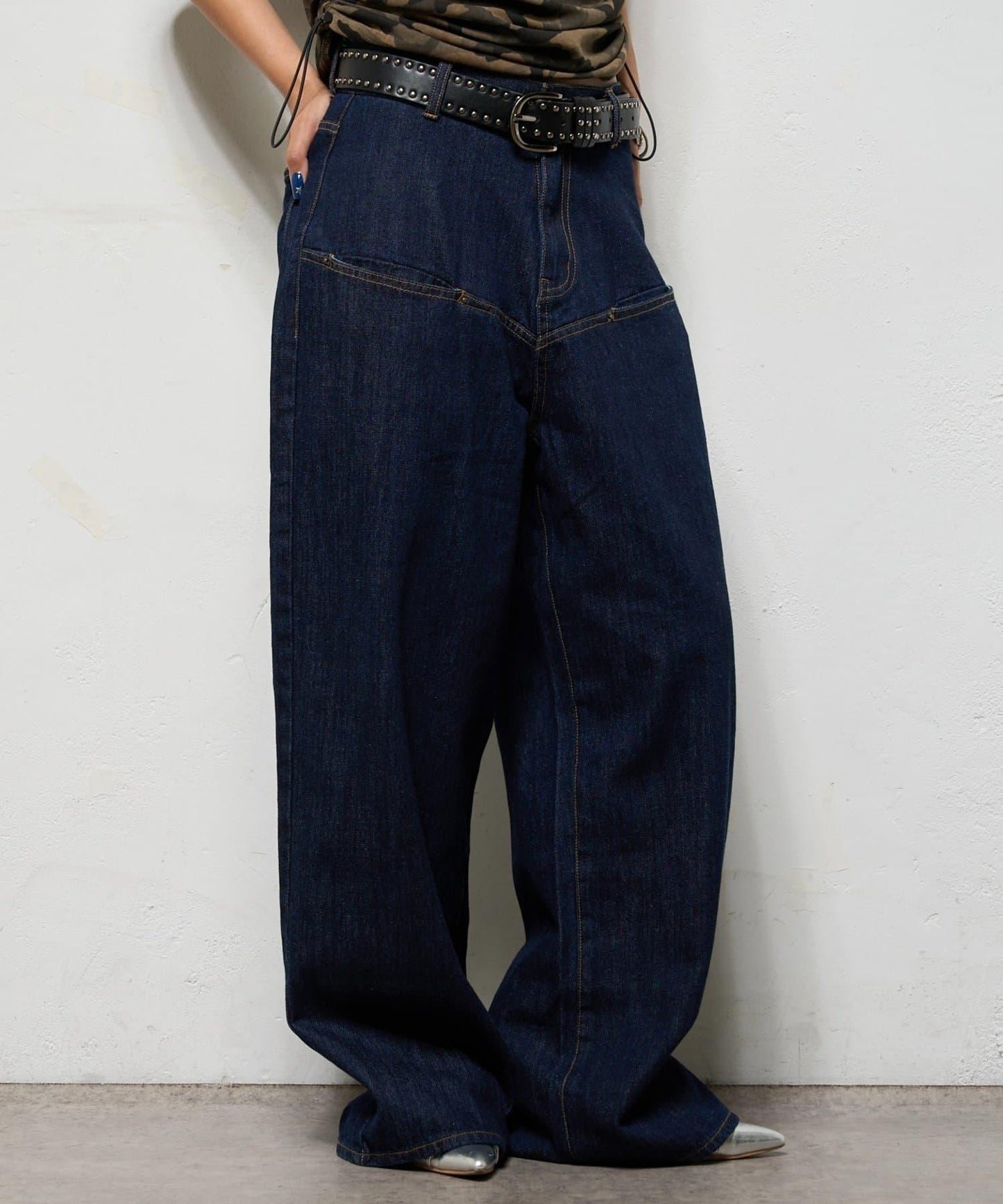 斜口袋修身牛仔褲