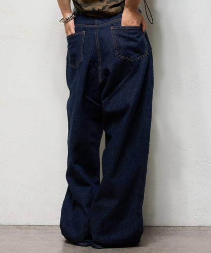 斜口袋修身牛仔褲