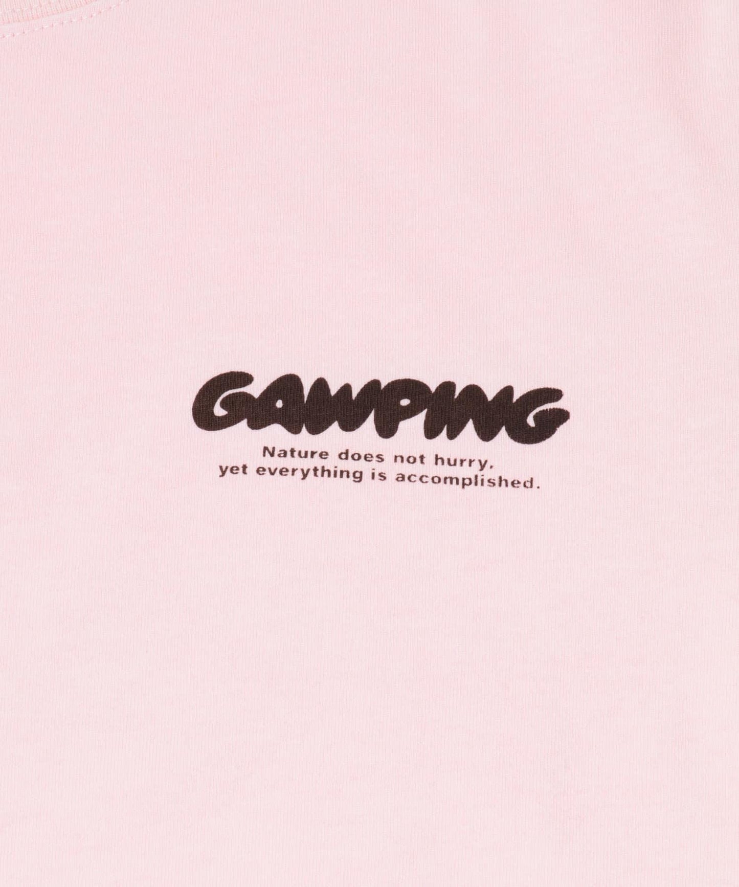 製品染GAWPING標誌T恤