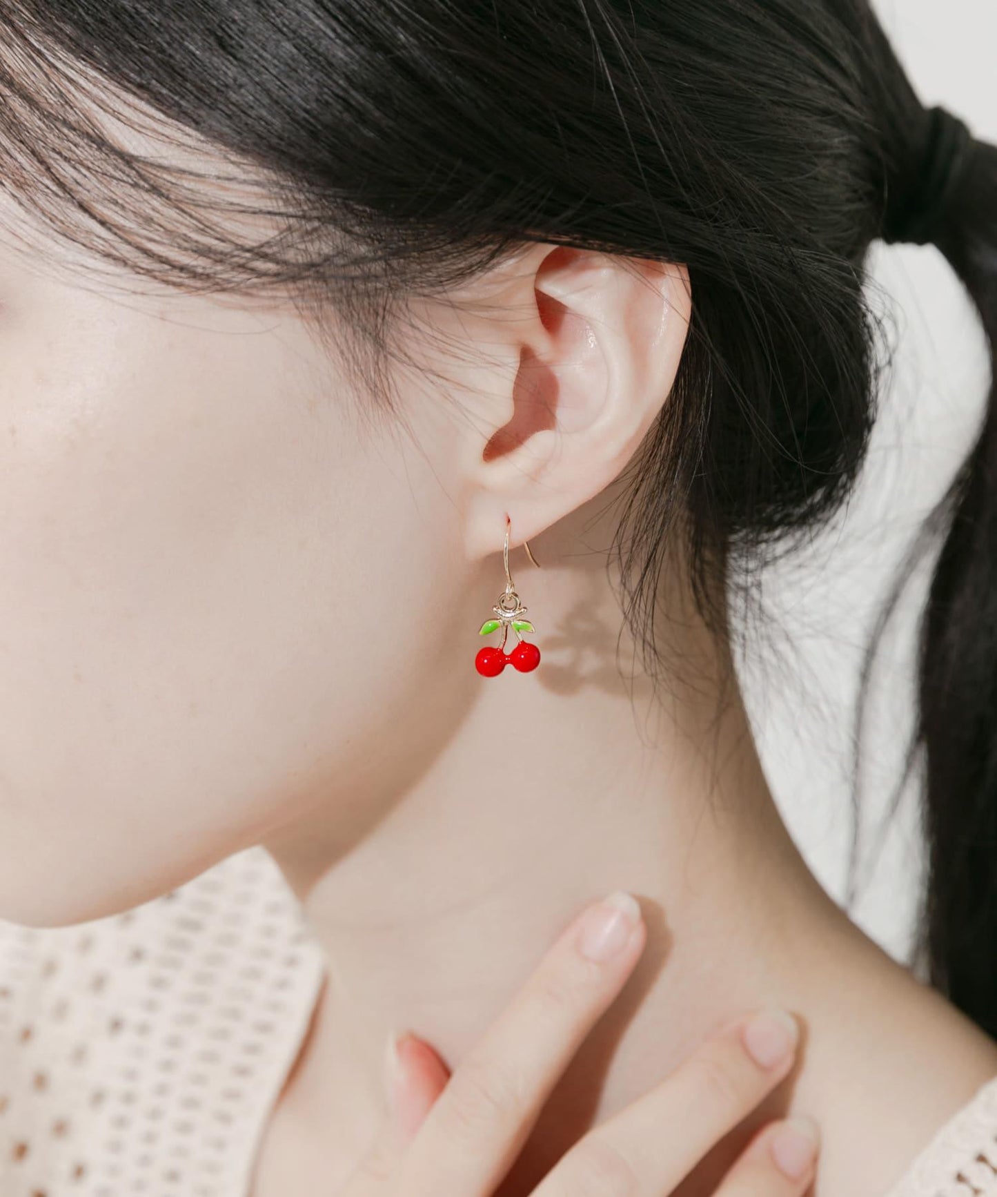 櫻桃造型掛鉤耳環