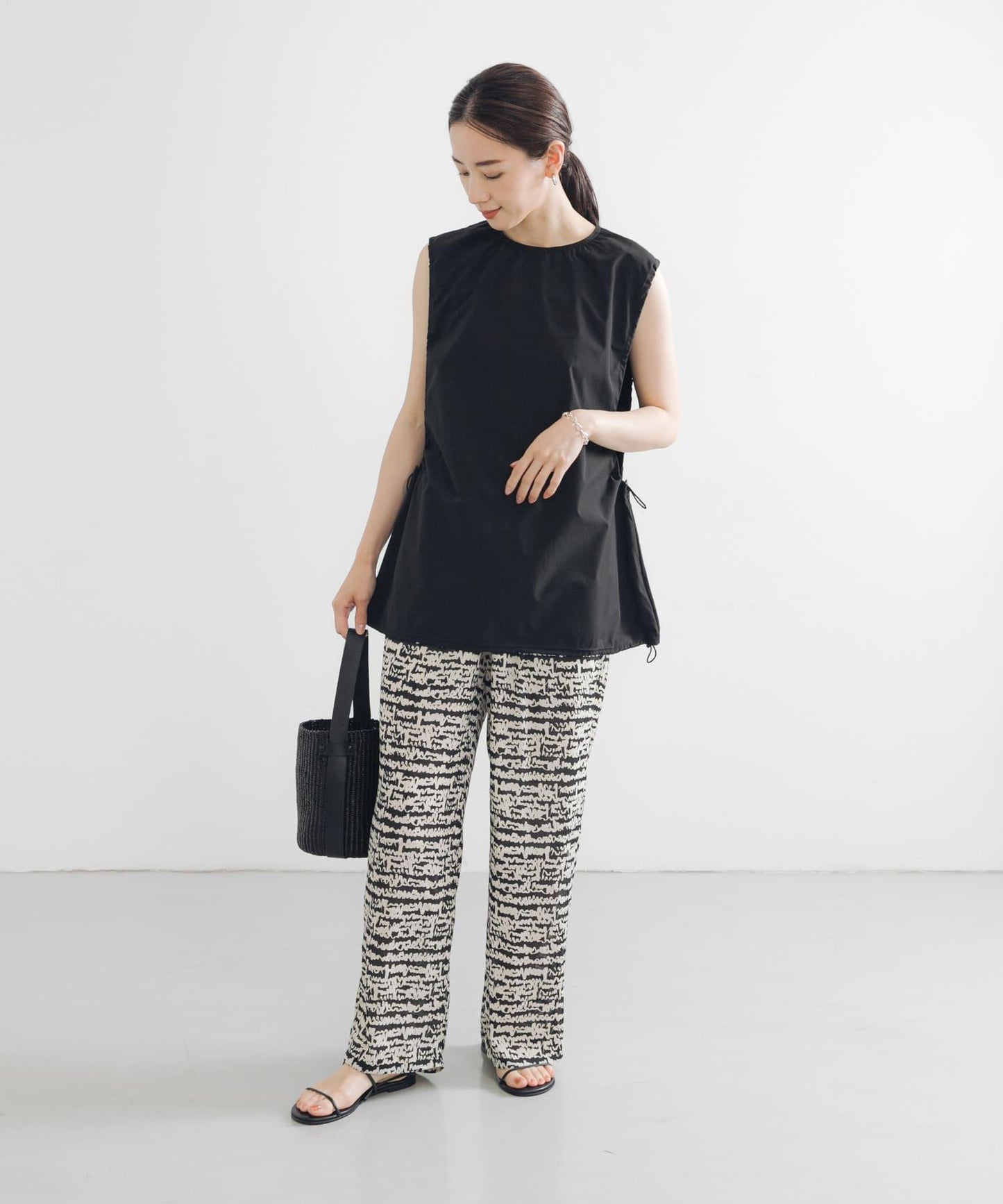2尺碼可選 UV防曬 Swim URBAN RESEARCH 抽繩無袖泳衣
