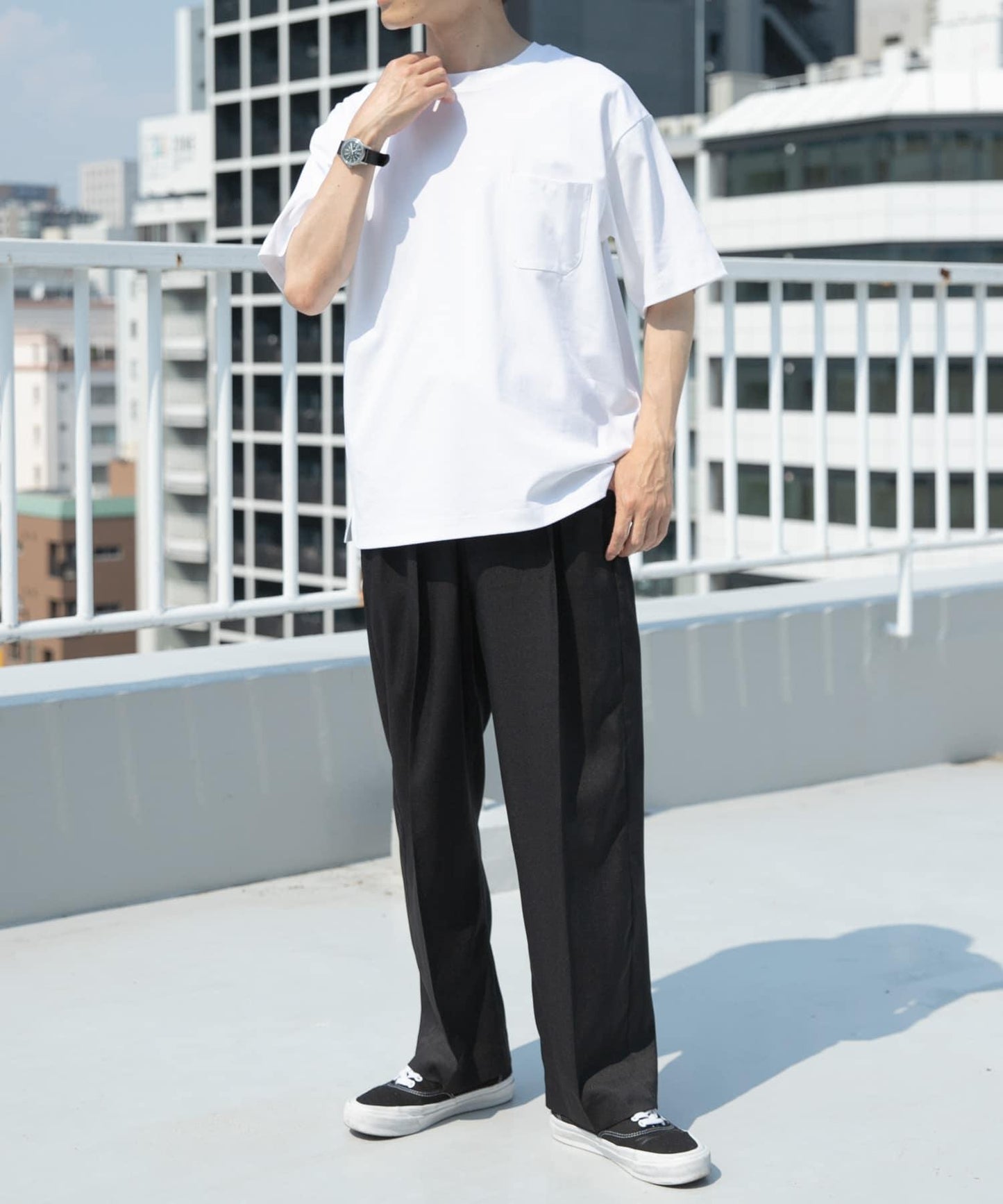 精梳棉圓領口袋T恤
