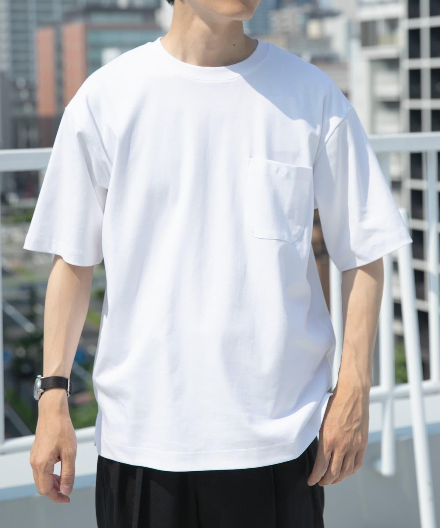 精梳棉圓領口袋T恤