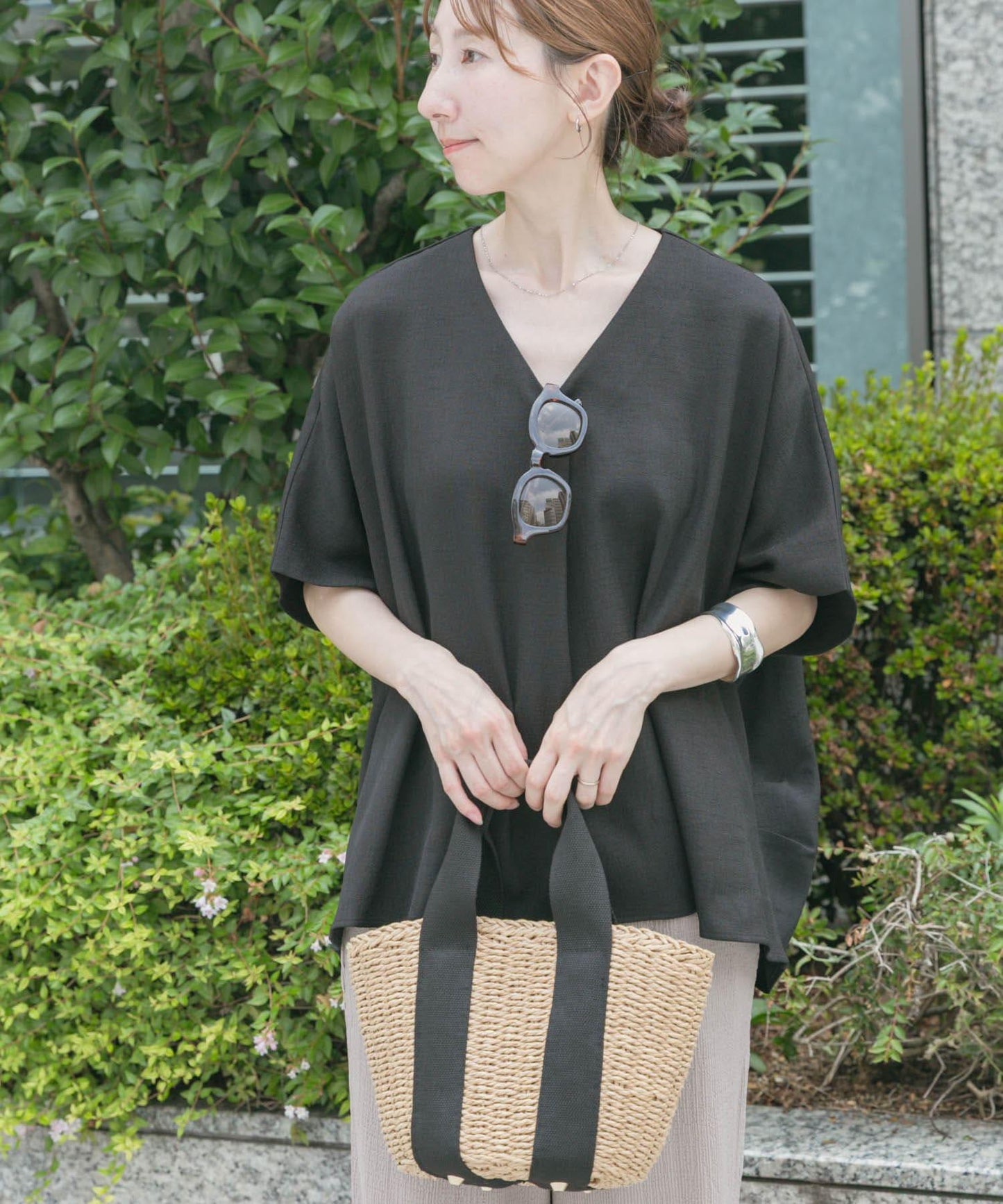 亞麻風V領套頭衫