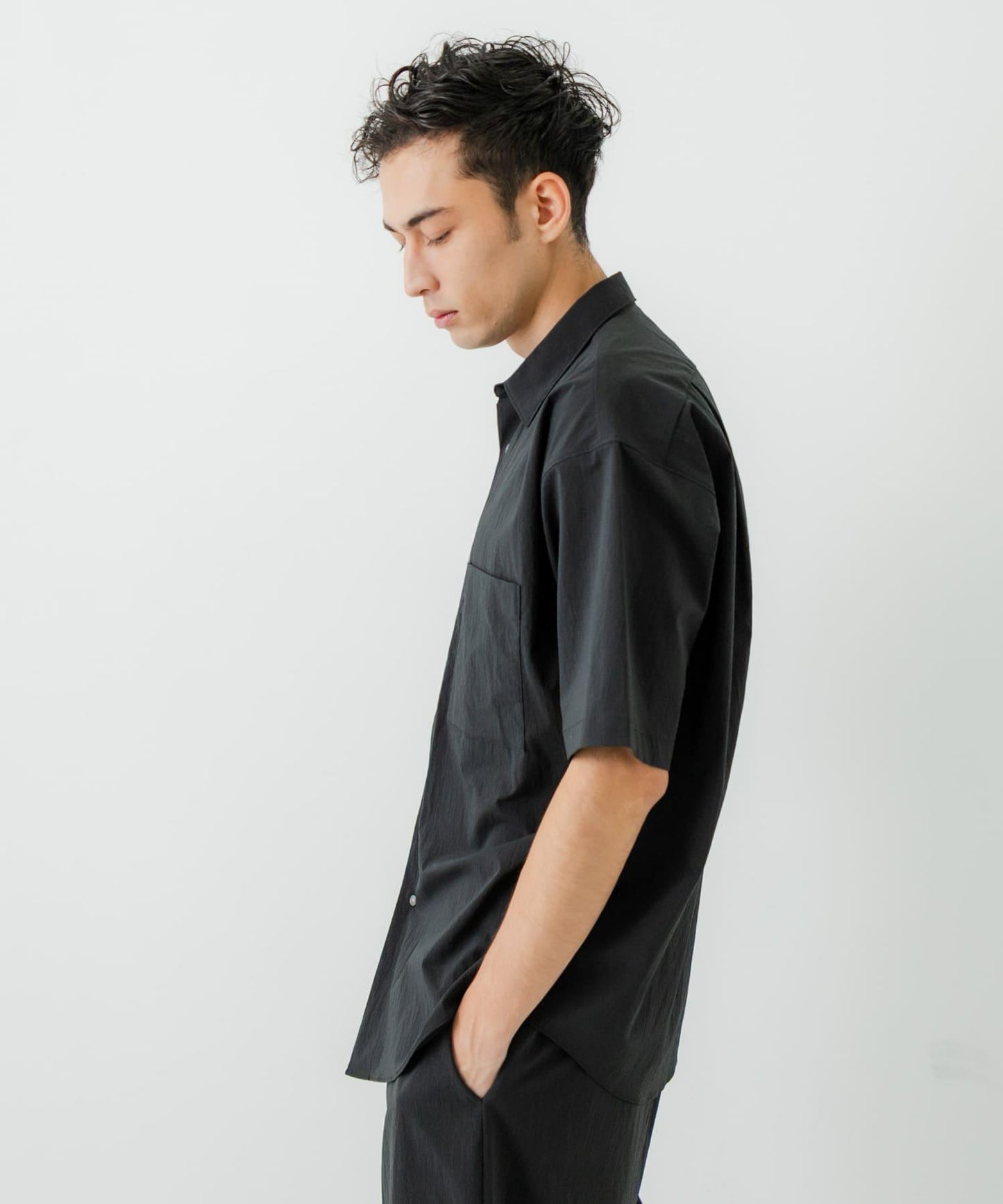 尼龍乾爽彈力襯衫