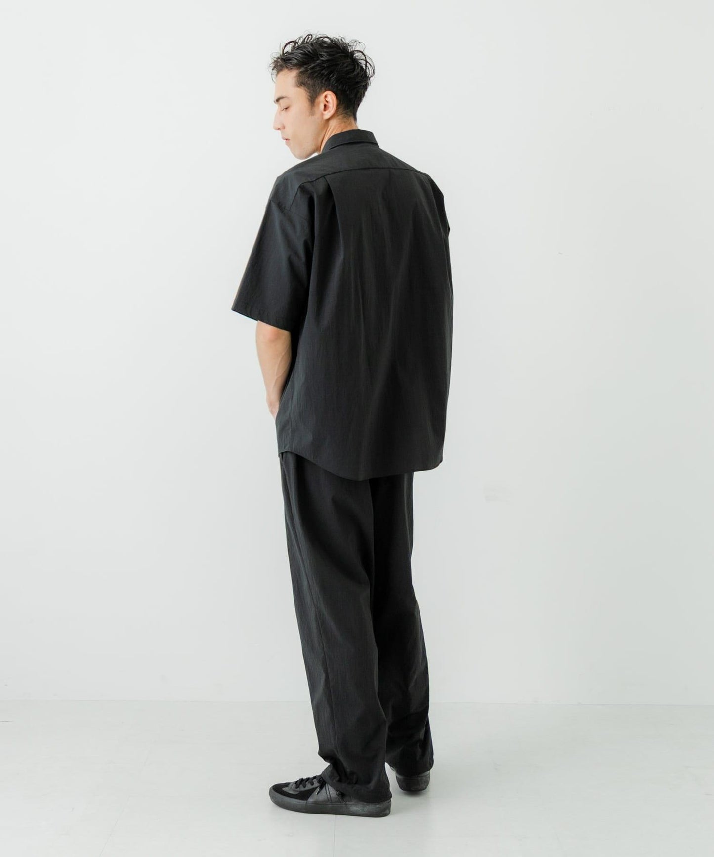 尼龍乾爽彈力襯衫