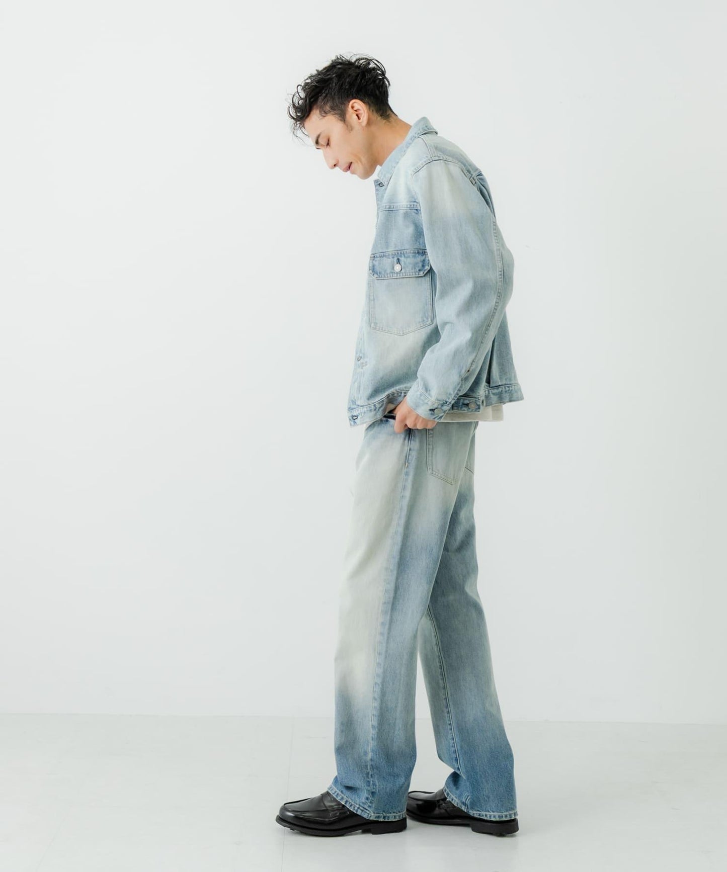 13.5盎司牛仔直筒褲