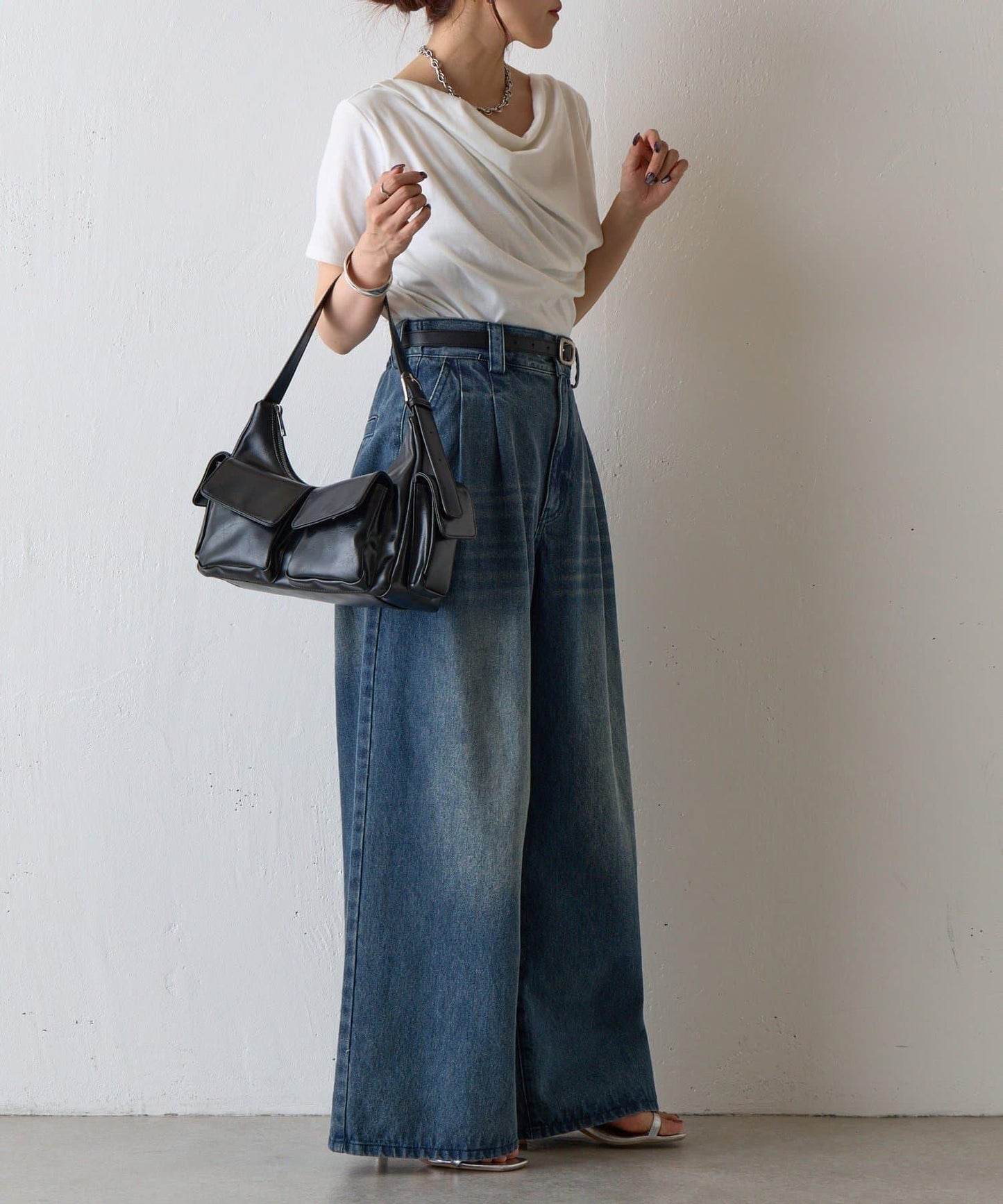 復古風合成皮革多口袋單肩包