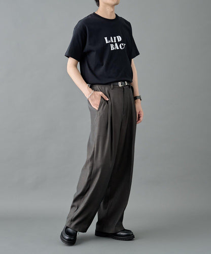 2褶寬鬆直筒西褲褲子