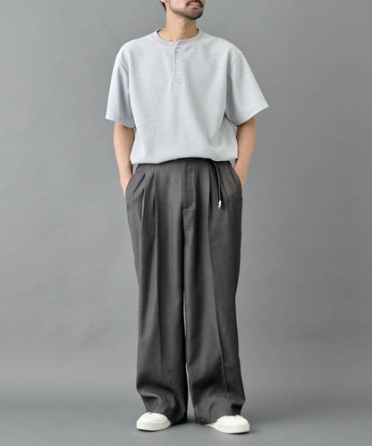 2褶寬鬆直筒西褲褲子