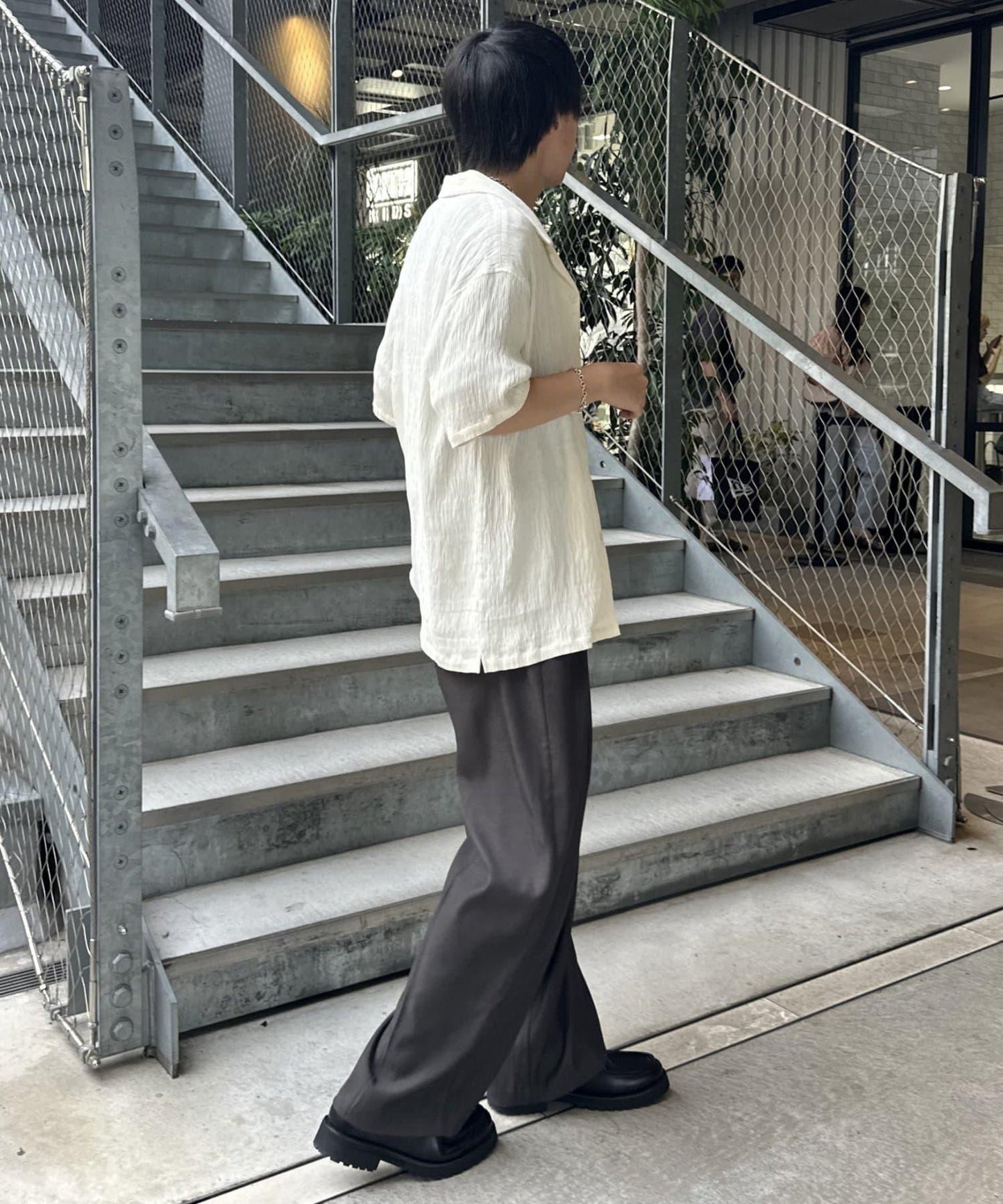 2褶寬鬆直筒西褲褲子