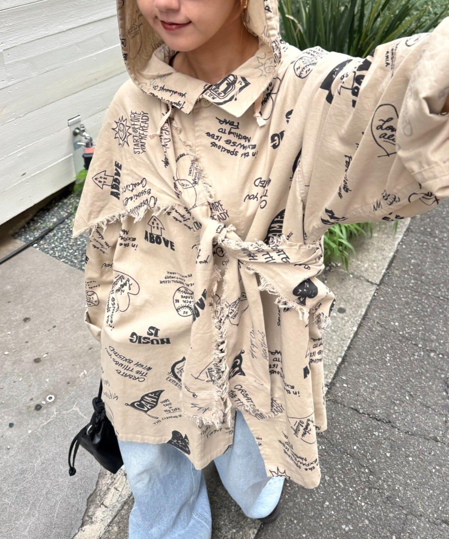 【SOUNDSGOOOOD】（套裝商品）繪畫睡眠連帽襯衫外套＆多功能裙