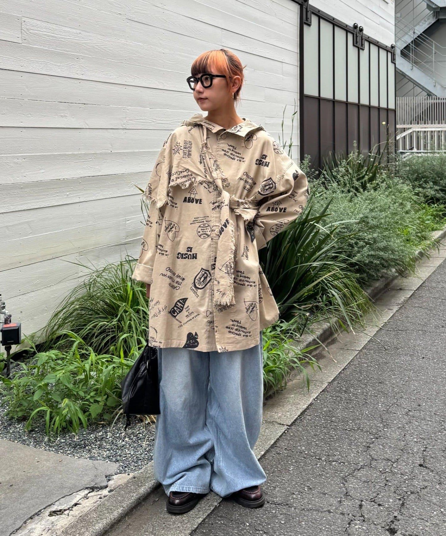 【SOUNDSGOOOOD】（套裝商品）繪畫睡眠連帽襯衫外套＆多功能裙