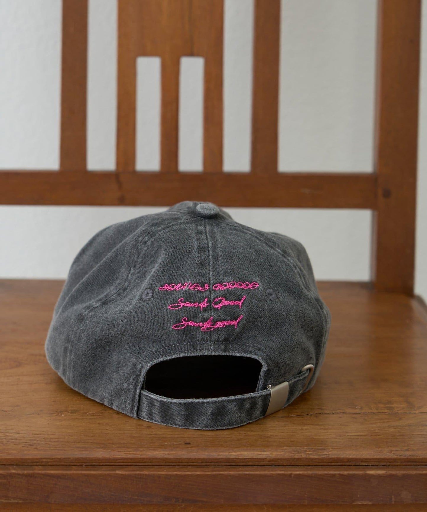 【SOUNDSGOOOOD】犬刺繡帆布帽
