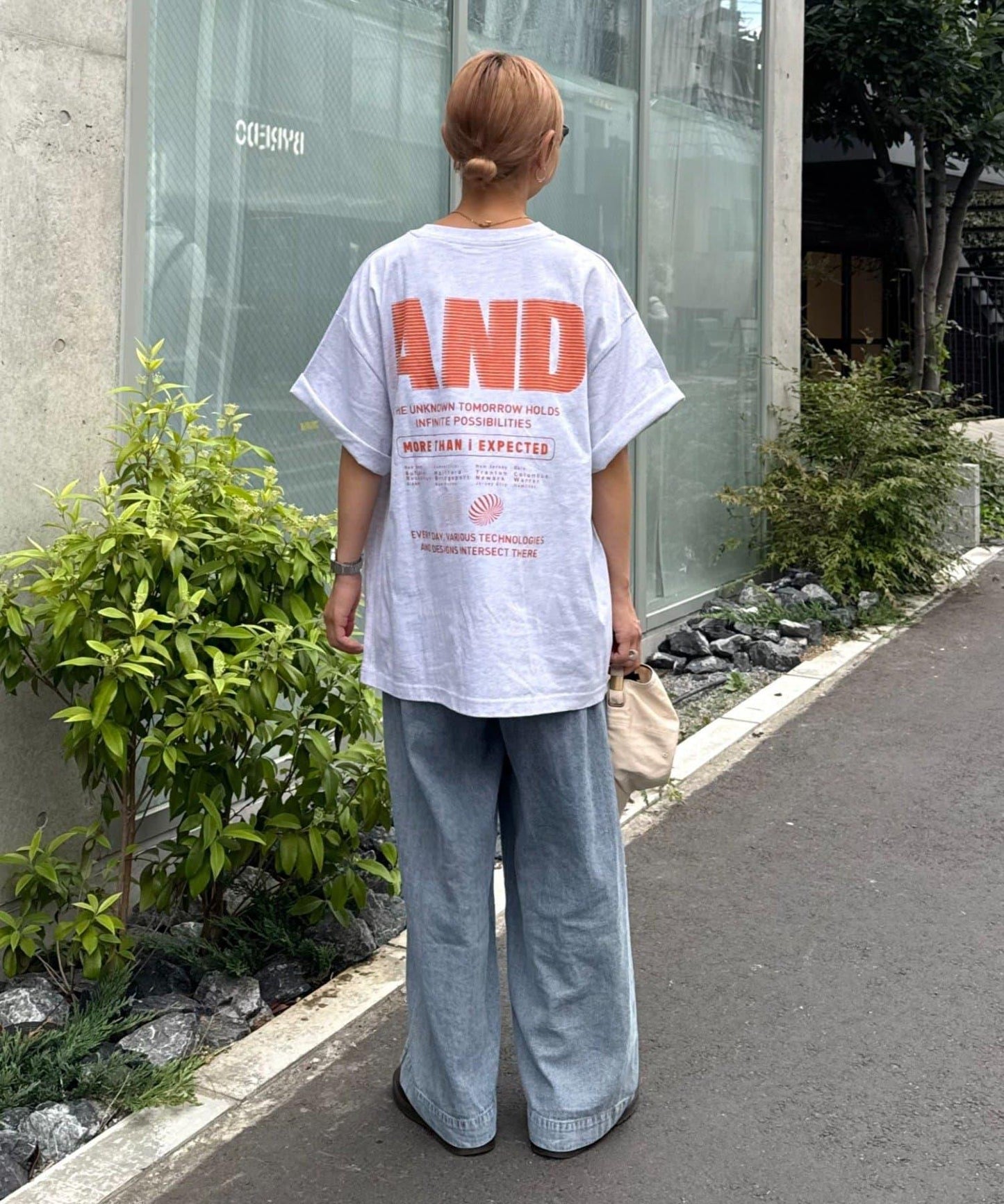 多色圖形印花T恤